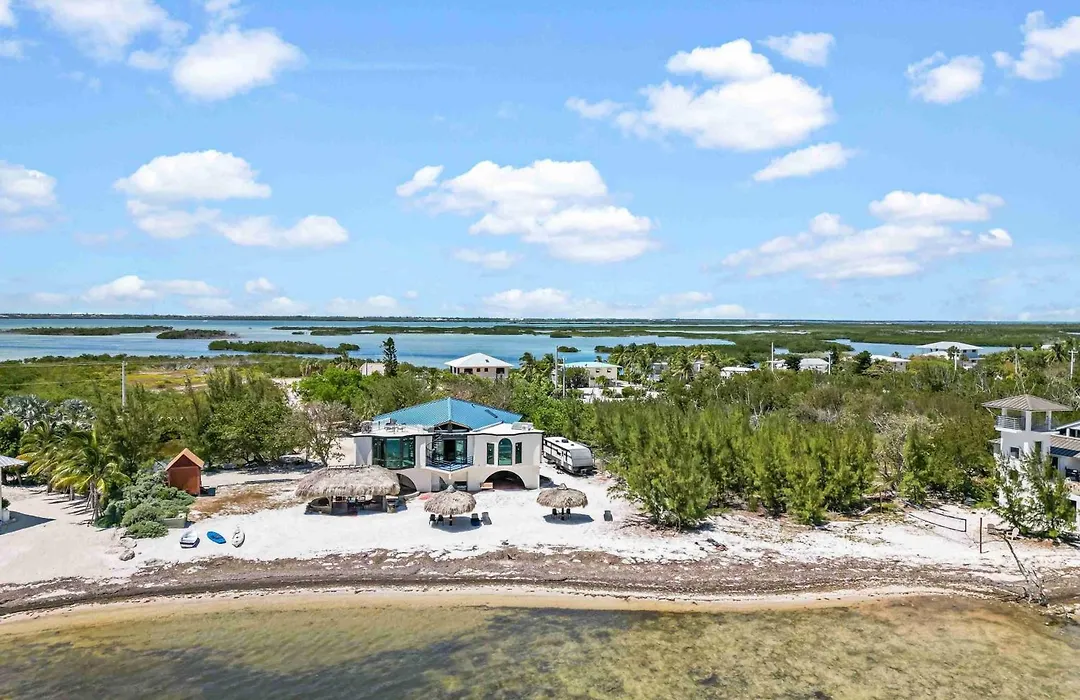 Ocean View Room Barnacle Bed And Breakfast Deers Beach Front Suite-1